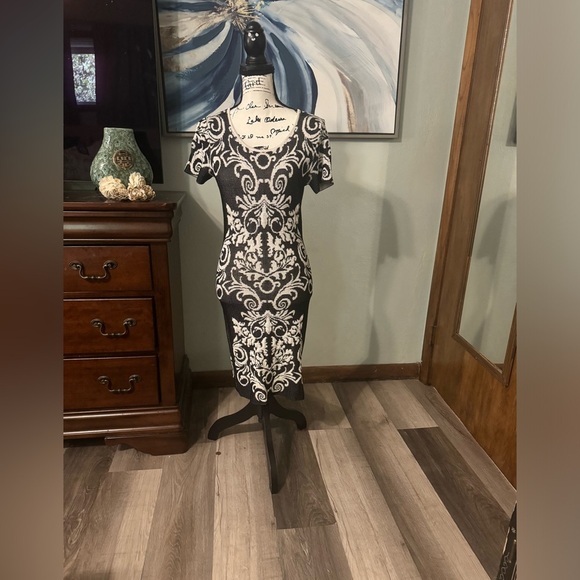 Stunning! PARKER JACQUARD Scrolled
INTARSIA KNIT Sweater Dress-like new! - Picture 2 of 9